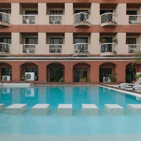 Torre Venezia Suites Quezon City Exteriör bild