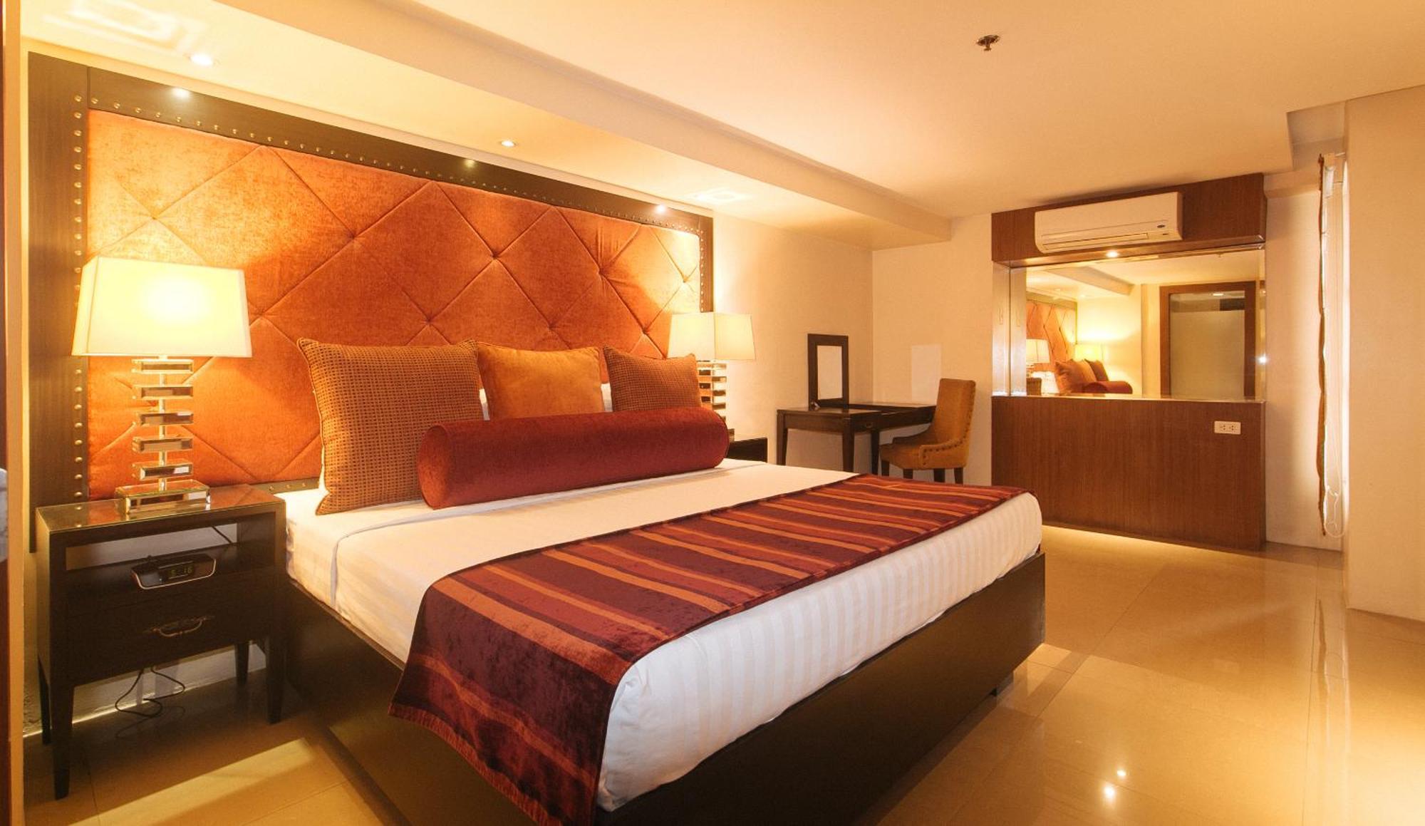 Torre Venezia Suites Quezon City Exteriör bild