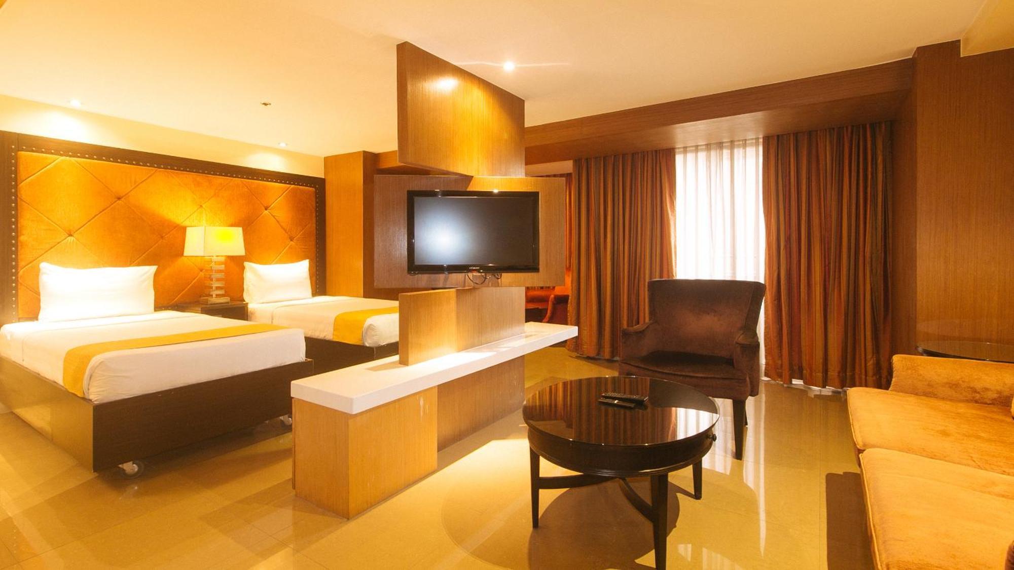 Torre Venezia Suites Quezon City Exteriör bild