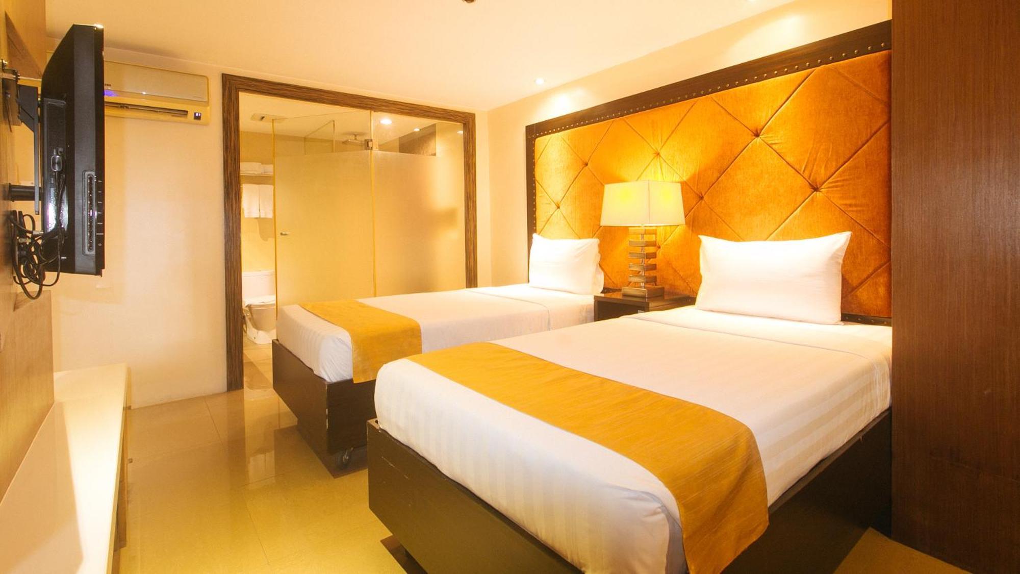 Torre Venezia Suites Quezon City Exteriör bild