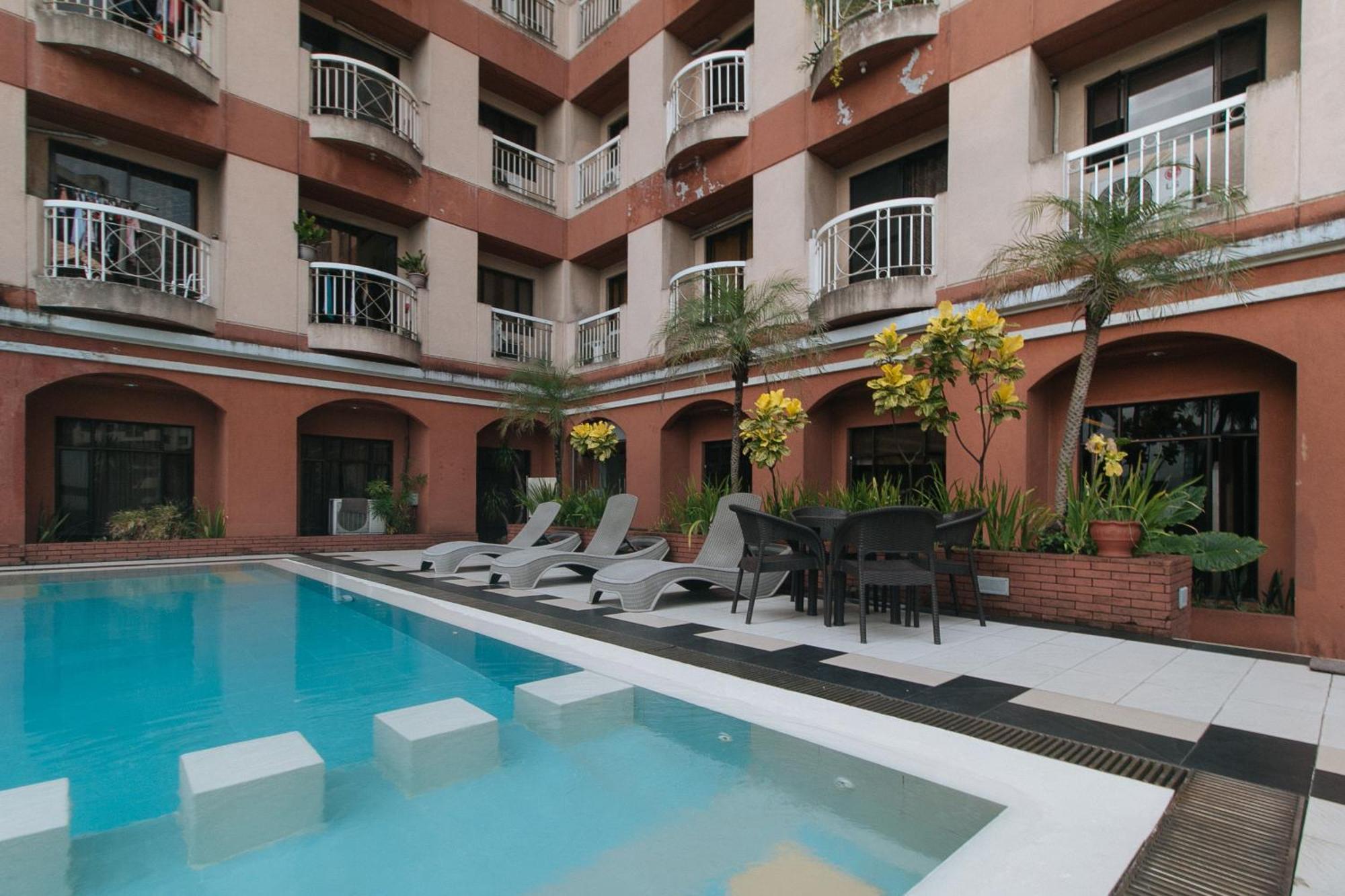 Torre Venezia Suites Quezon City Exteriör bild