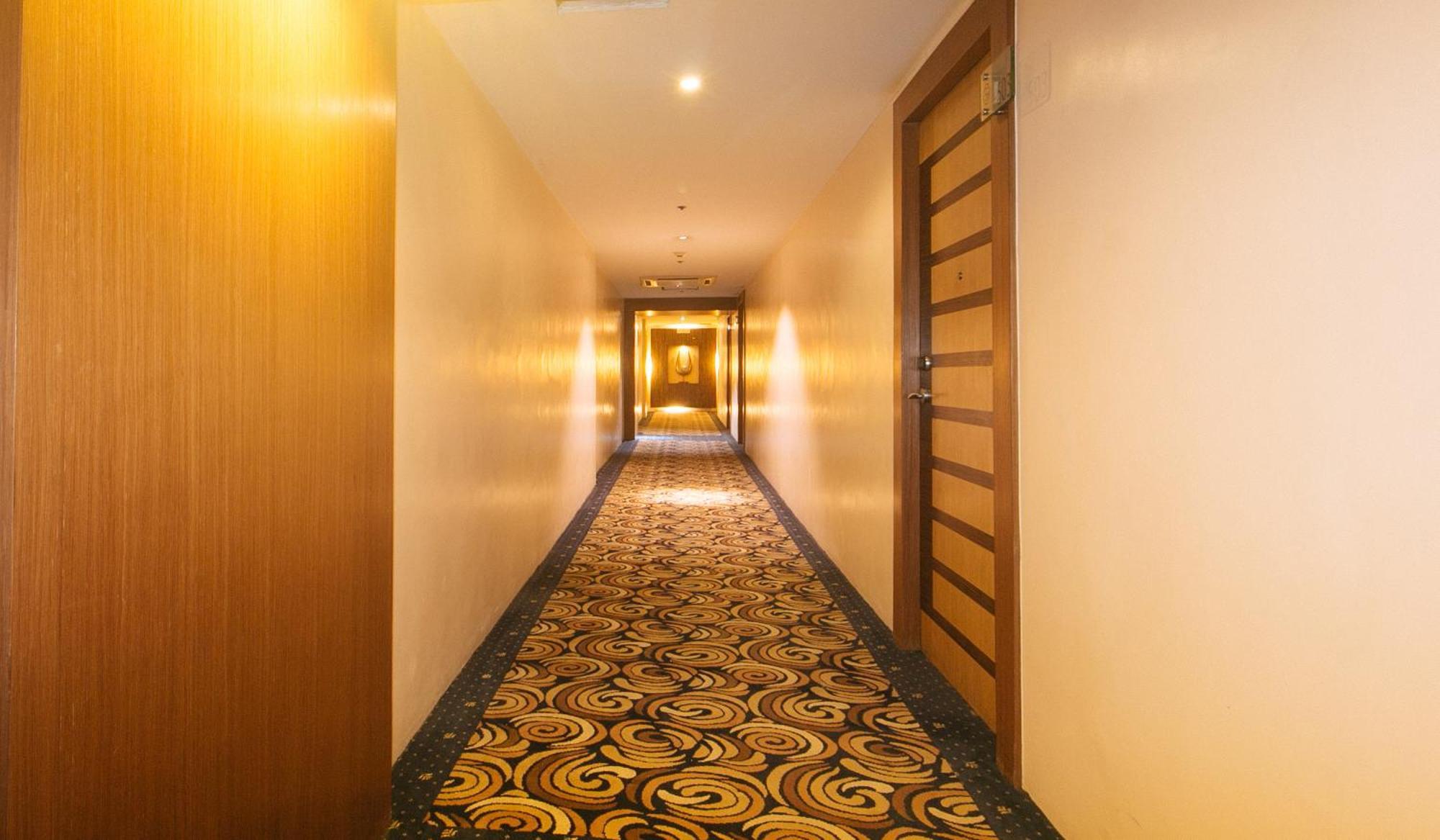 Torre Venezia Suites Quezon City Exteriör bild