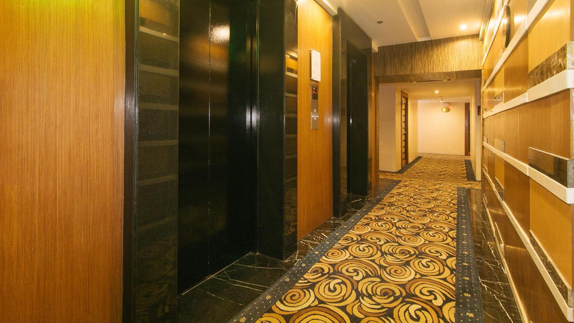 Torre Venezia Suites Quezon City Exteriör bild